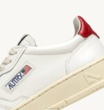 homens tênis baixo medalhista em couro branco vermelho Autry 86XF3 - Image 6