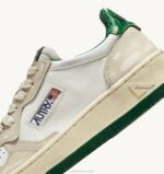 homens tênis cano baixo super vintage em couro branco marfim e verde Autry 86XF64 - Image 6
